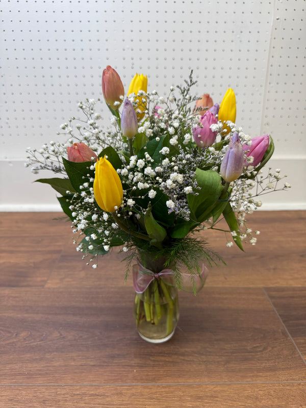 1 Dozen Tulips
